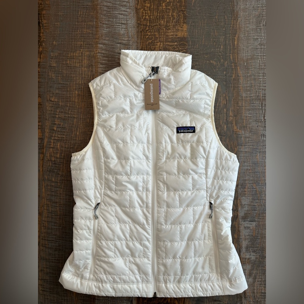 NWT Patagonia Nano Puff Insulated Vest Size Small Birch White